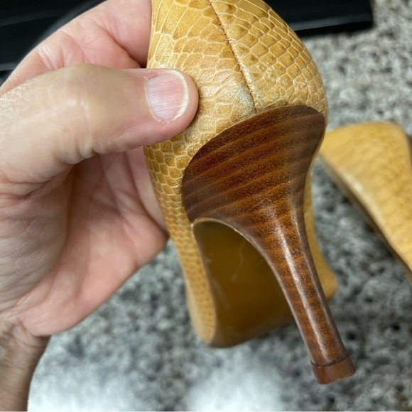 LEATHER UPPER AND SOCK  Antonio Melani‎ pointed toe heels TAN & BROWN - Picture 11 of 14